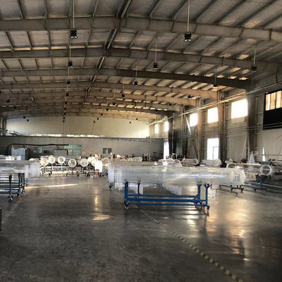 फोटovoltaic अनुप्रयोगों के लिए बड़े व्यास उच्च तापमान प्रतिरोधी संक्षारण प्रतिरोधी क्वार्ट्ज ग्लास ट्यूब