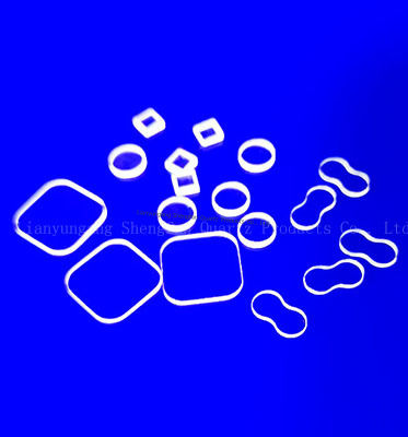 उच्च प्रकाश संचरण, उच्च तापमान प्रतिरोध और तकनीकी अनुप्रयोगों के लिए संक्षारण प्रतिरोध के साथ पारदर्शी क्वार्ट्ज ग्लास प्लेट