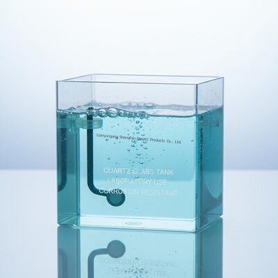 उच्च तापमान प्रयोगशाला उपयोग के लिए उच्च पारगम्यता संक्षारण प्रतिरोधी क्वार्ट्ज ग्लास प्लेट