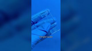 उच्च शुद्धता SIO2 99.99% गर्मी प्रतिरोध 1200°C तक फ्यूज्ड क्वार्ट्ज ग्लास शीट